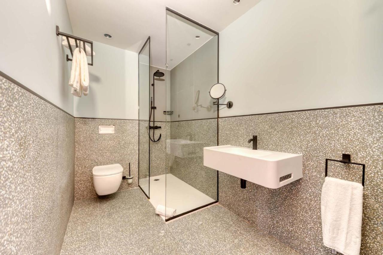 Mah Hotel Saint-Ghislain Zewnętrze zdjęcie